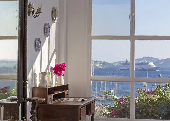 Rhenia Mykonos מלון טורלוס